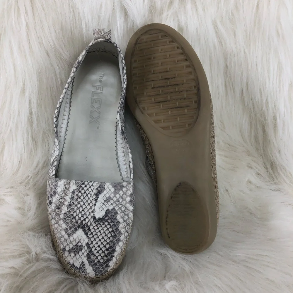 The FLEXX python print espadrilles. Size 8.